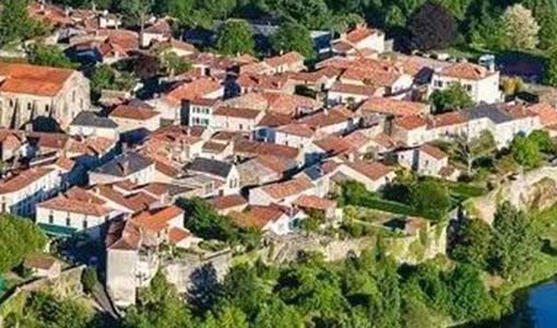 贵港回乡建别墅为什么一定要选专业乡墅公司